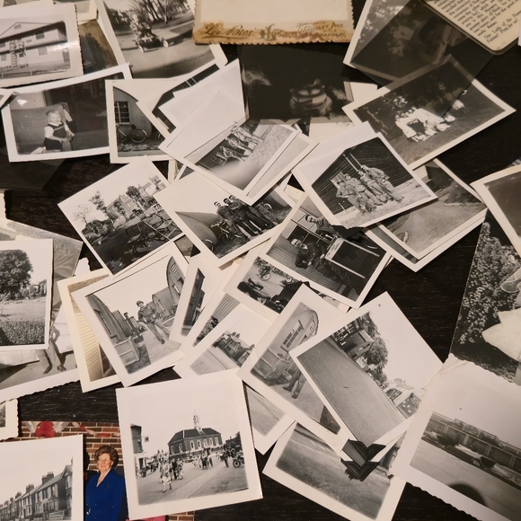 Vintage Black and White Photo Collection - Picture 2 of 16